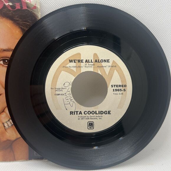 45 RPM - RITA COOLIDGE - WE'RE ALL ALONE - WITH PICTURE SLEEVE NM Playback! - Picture 2 of 7